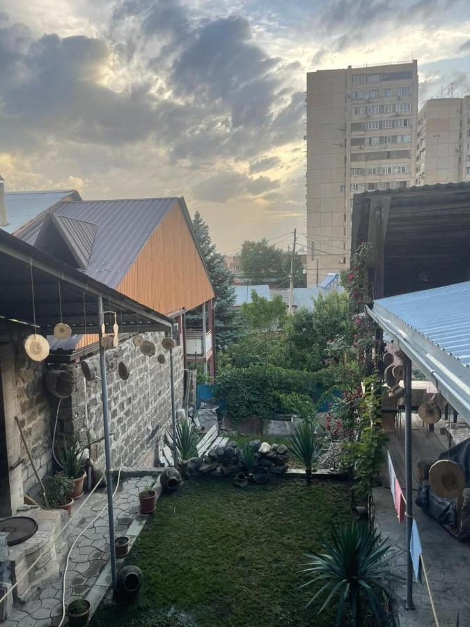 Grig Villa Yerevan Exterior photo